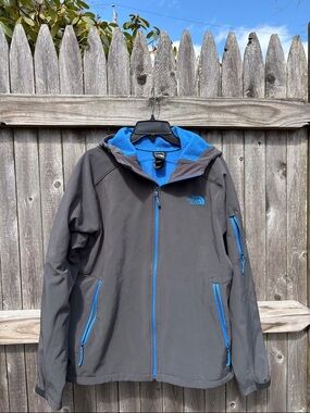 The North Face XL zip hooded jacket!